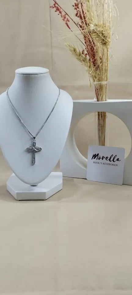 Cadena con dije cruz /infinito