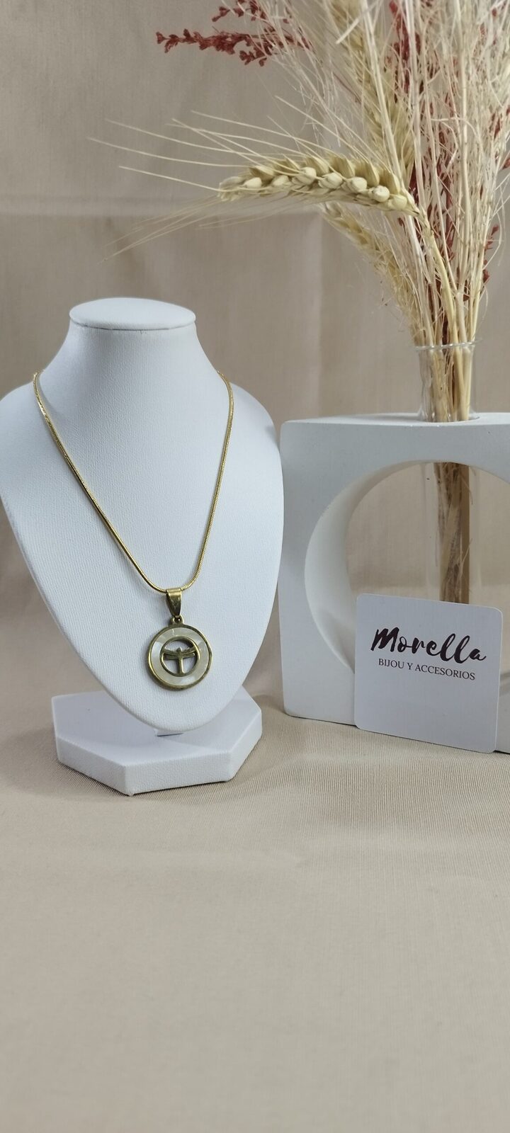 Cadena con dije de libélula