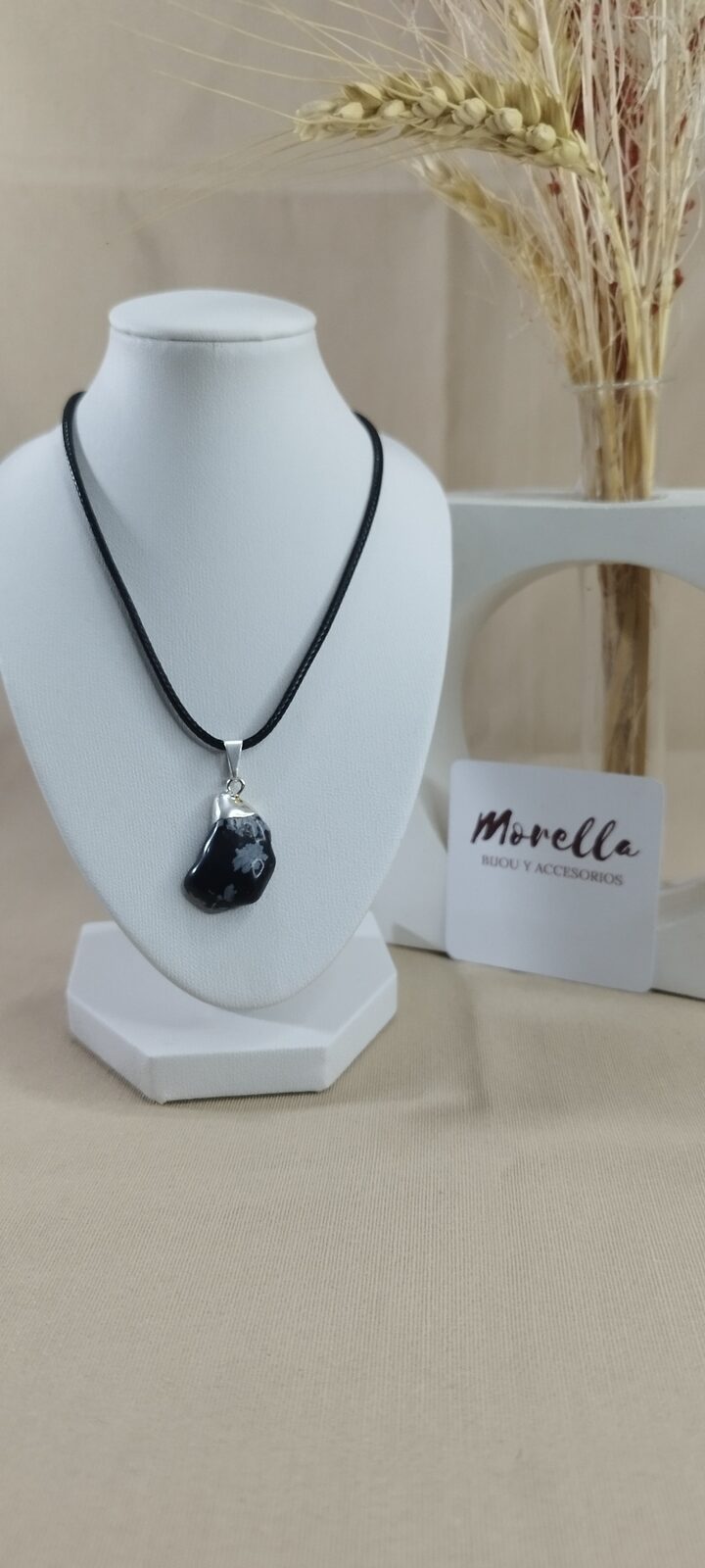 Cordón con dije obsidiana copo