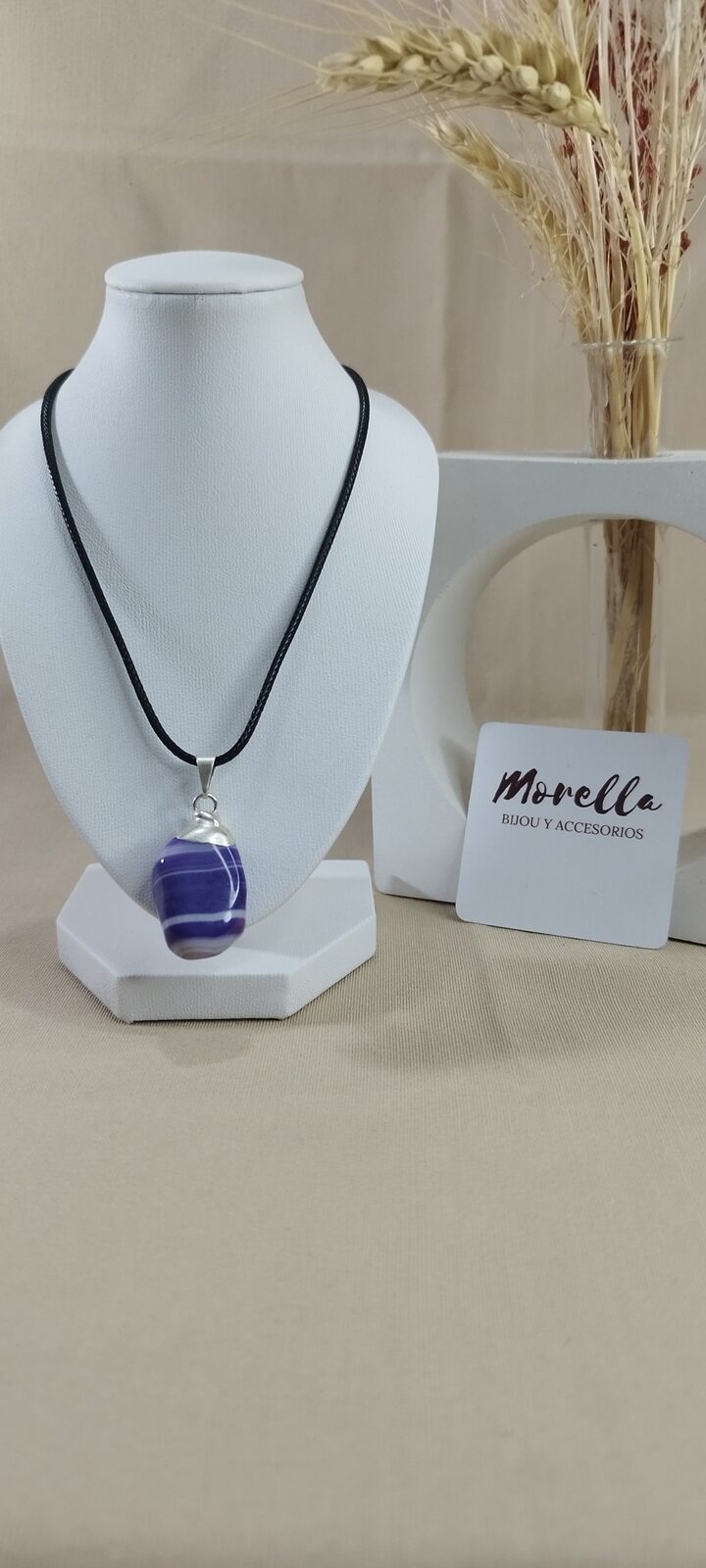 Cordón con dije ágata violeta