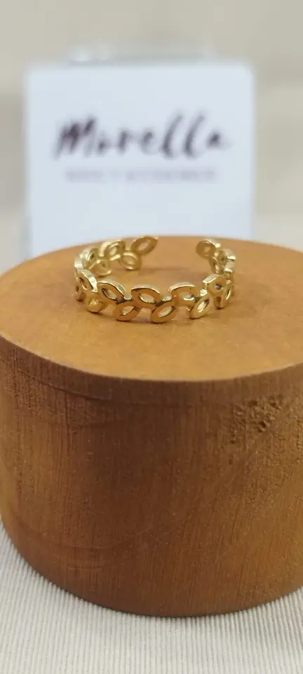 Anillo hojas