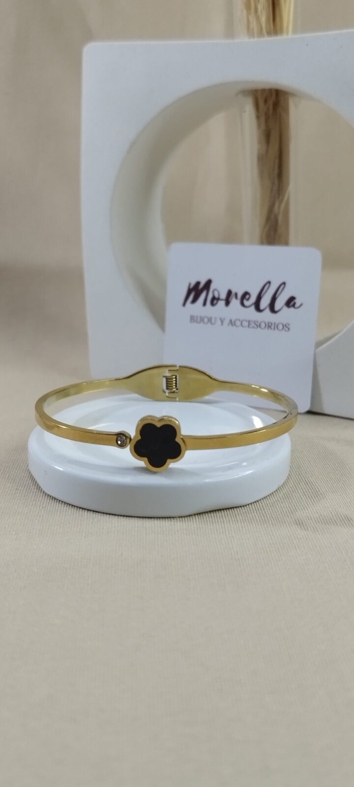 Esclava trébol negro