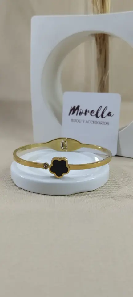 Esclava trébol negro