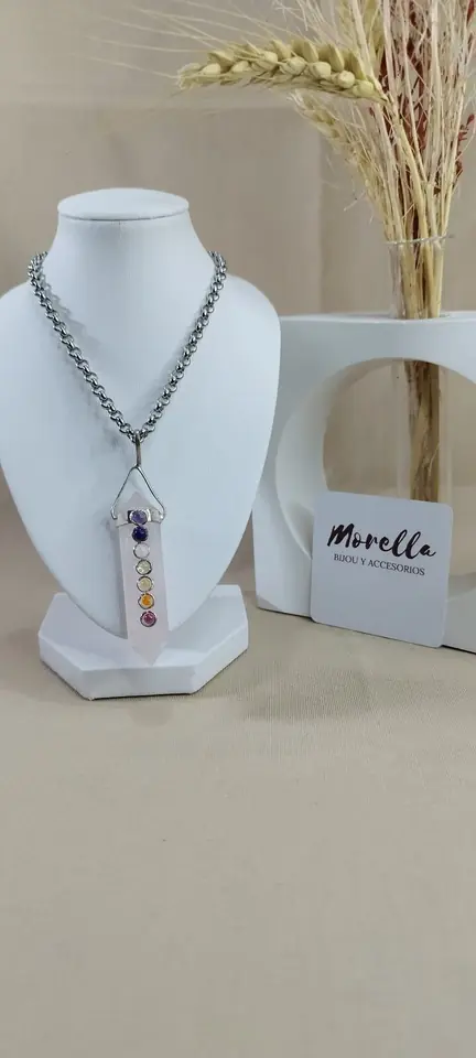 Cadena con dije cuarzo rosa /7 chakras