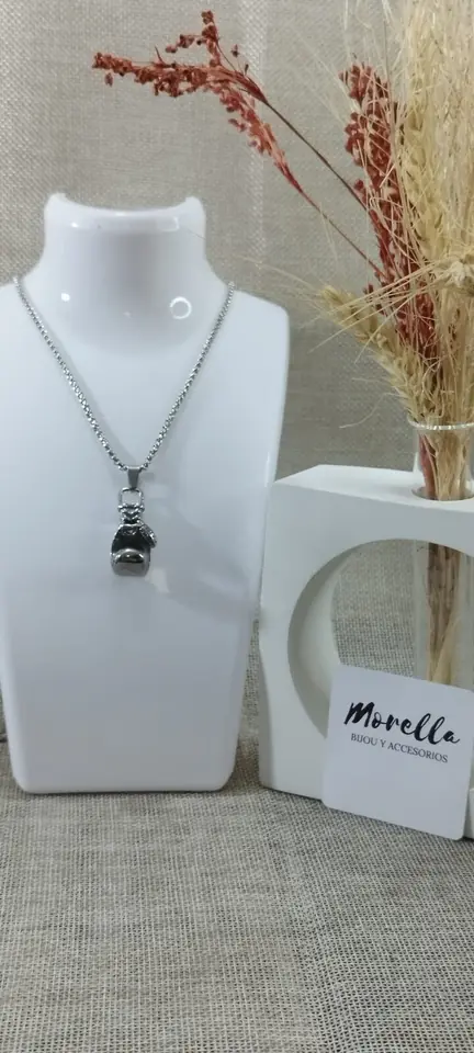 Cadena 3 mm y dije guante de box