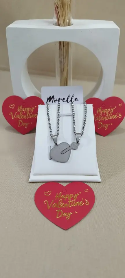 Cadena con dije para parejas