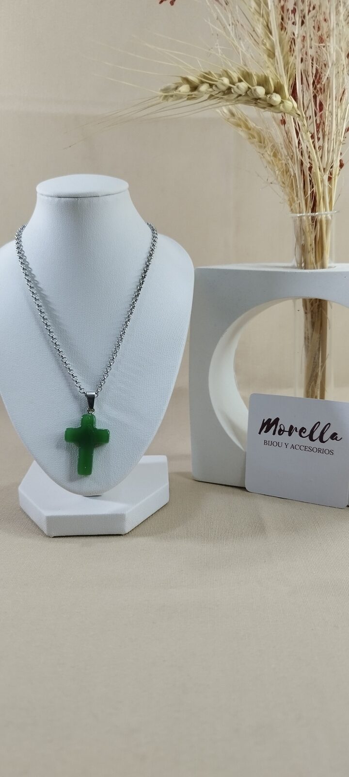 Cadena con dije en cuarzo verde