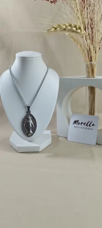 Cadena con medalla de Virgen Milagrosa (plateado)