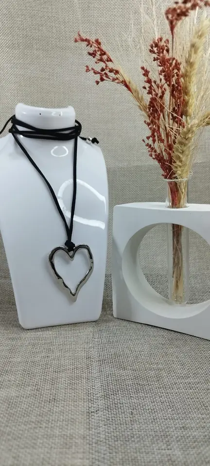Choker con dije corazon