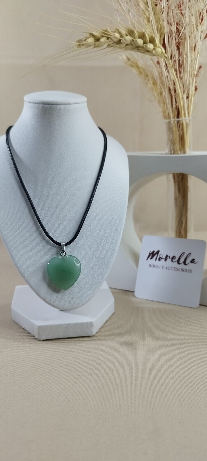 Cordón con dije cuarzo verde