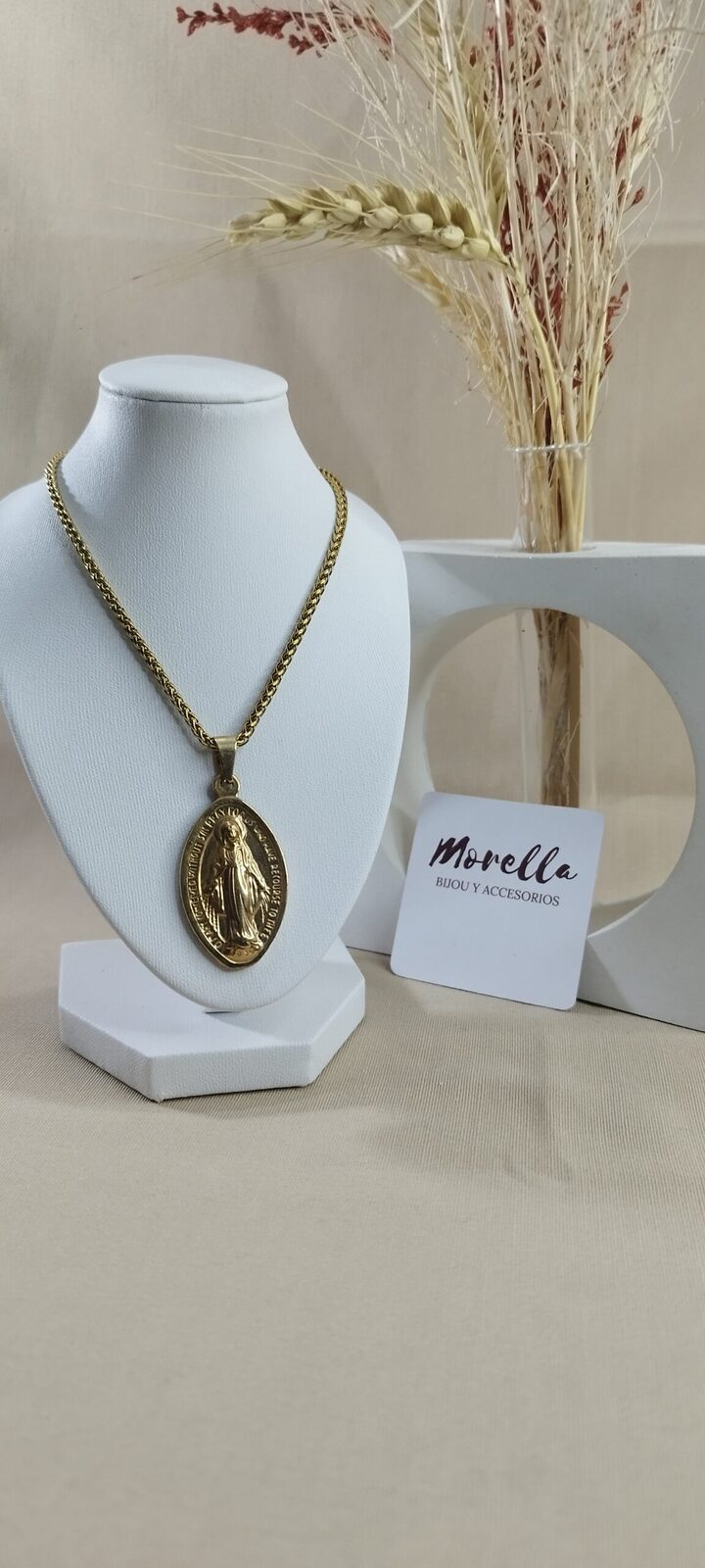 Cadena con dije Virgen Milagrosa (dorado)