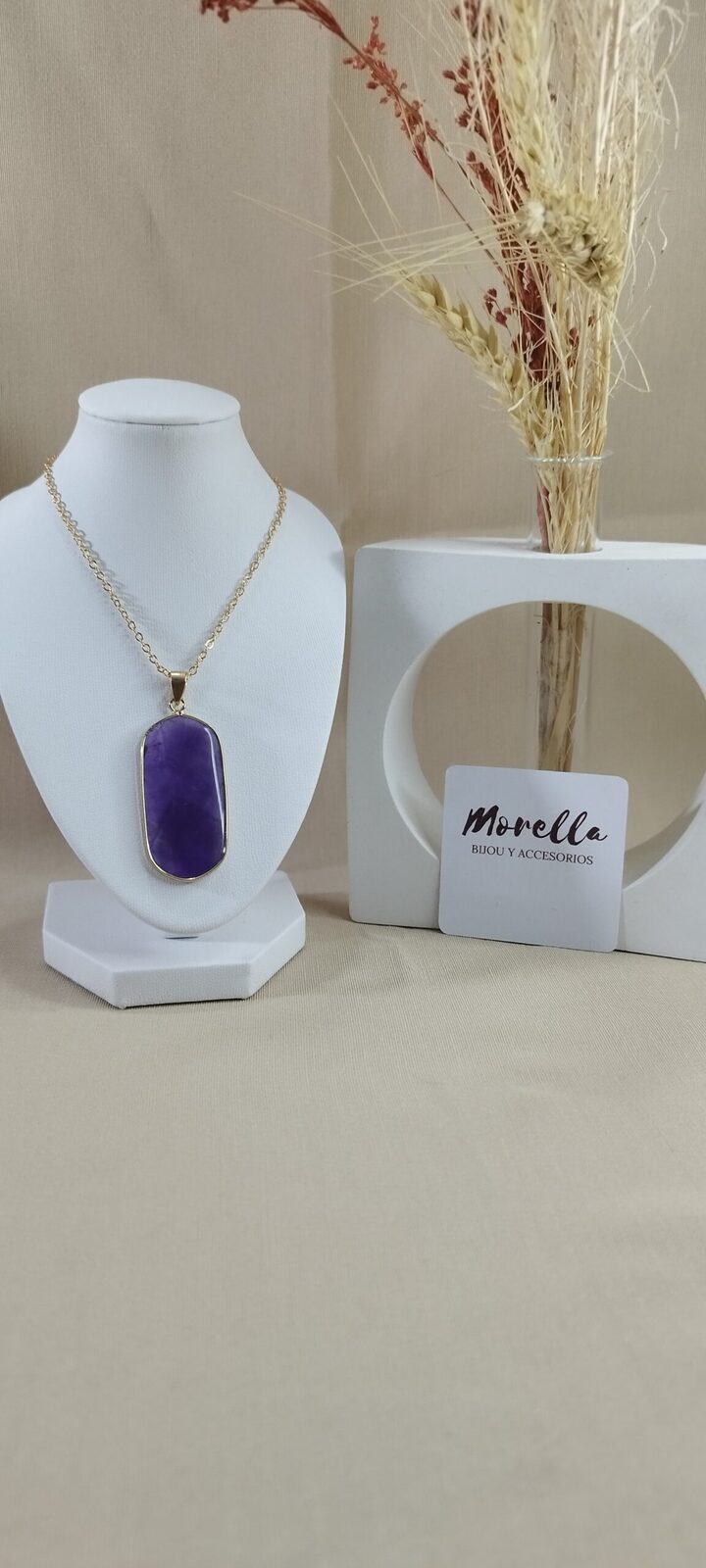 Cadena con dije amatista