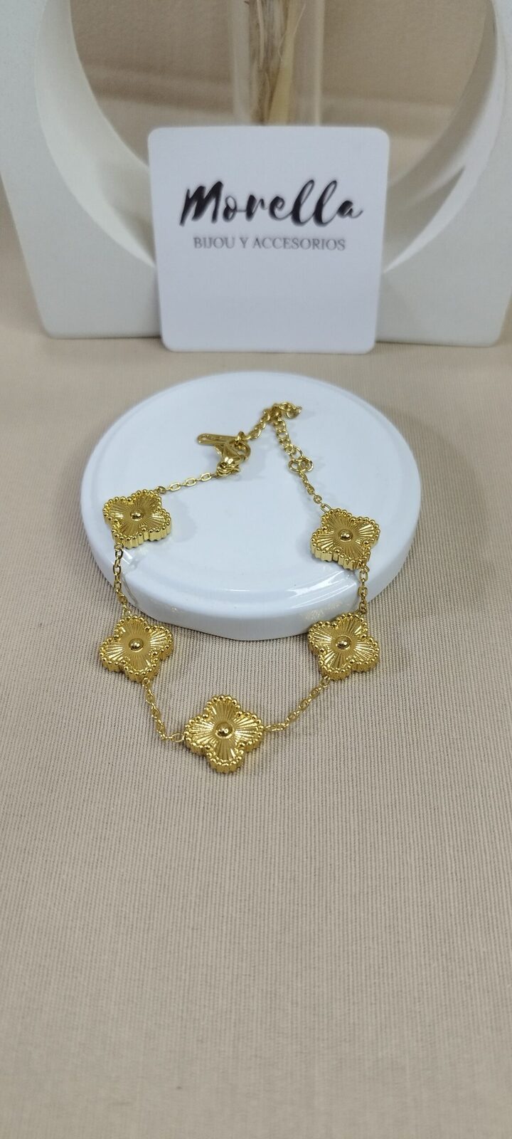 Pulsera trebol dorado