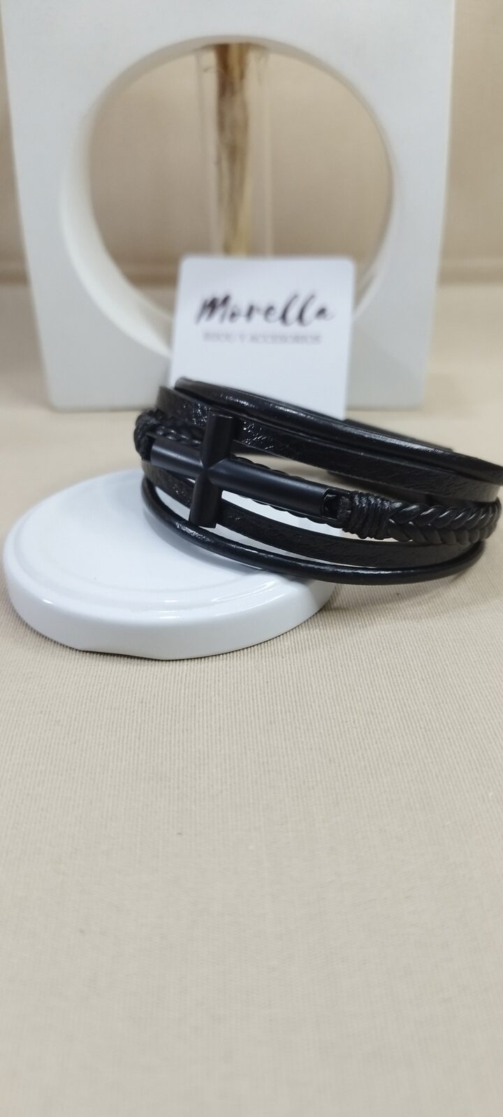 Pulsera negra c/cruz negra