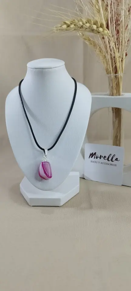 Cordón con dije ágata rosa
