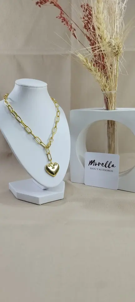 Cadena con dije corazón
