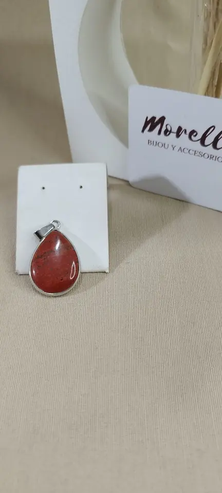 Dije jaspe rojo