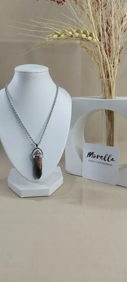 Cadena con dije unakita