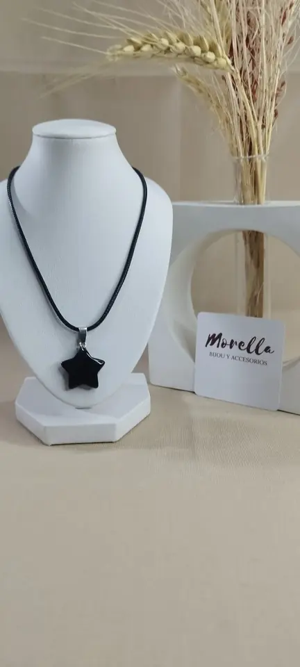 Cordón con dije de obsidiana negra mi