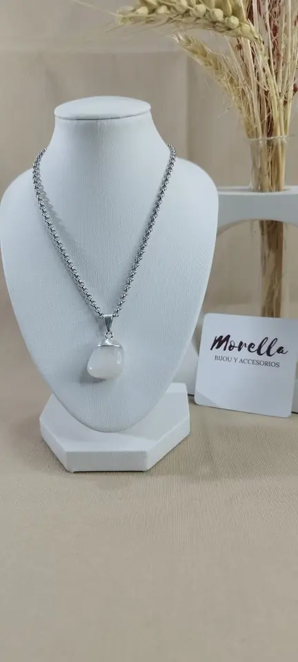 Cadena con dije cuarzo blanco