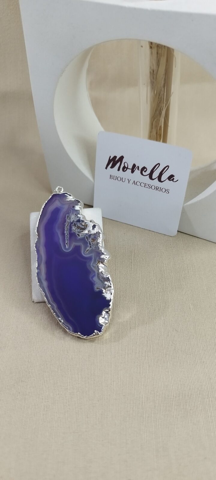 Dije en ágata violeta