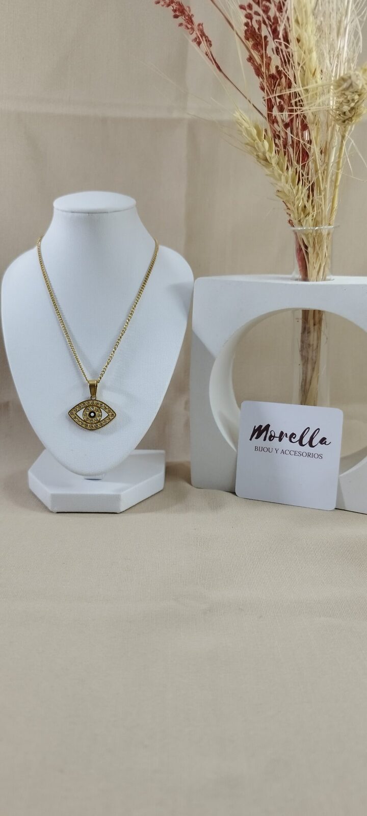 Collar con dije ojo turco