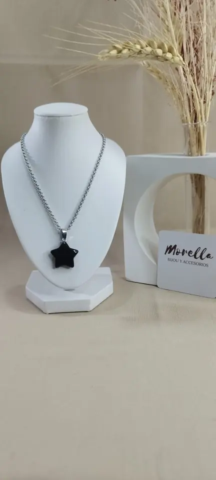 Cadena con dije en obsidiana negra