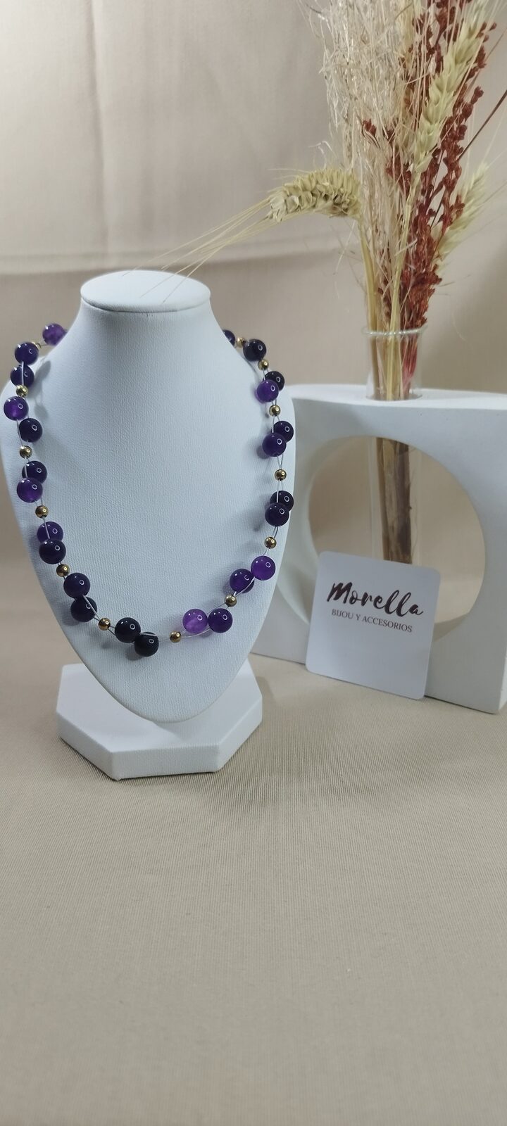Collar en esferas de amatista