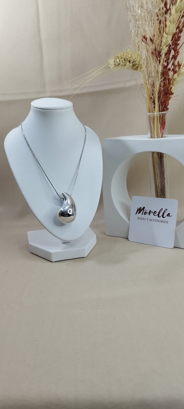 Cadena y dije gota grande