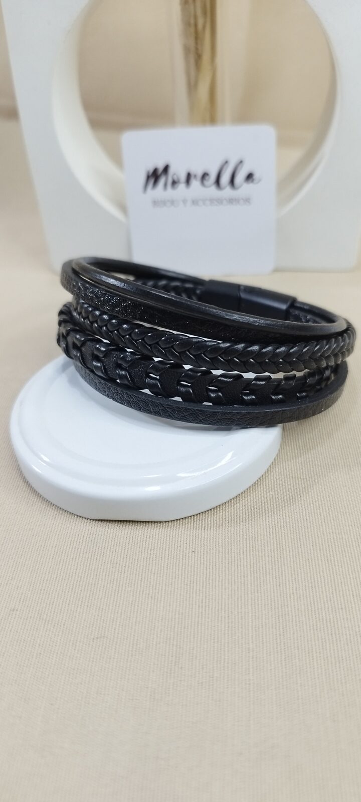 Pulsera triple negra