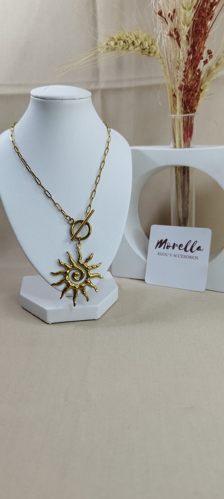 Cadena y dije sol ( plateado)