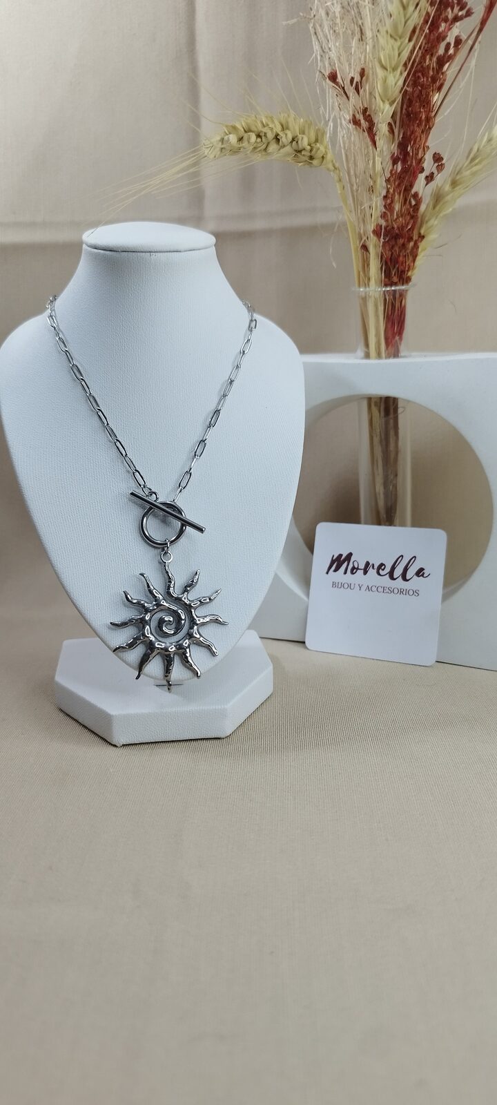 Cadena y dije sol (plateado)