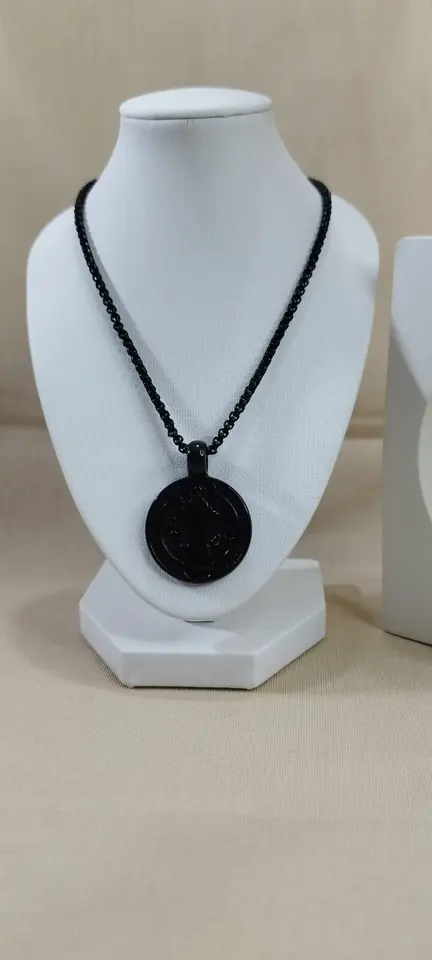 Cadena 60x3 y Dije de San Benito (negro)