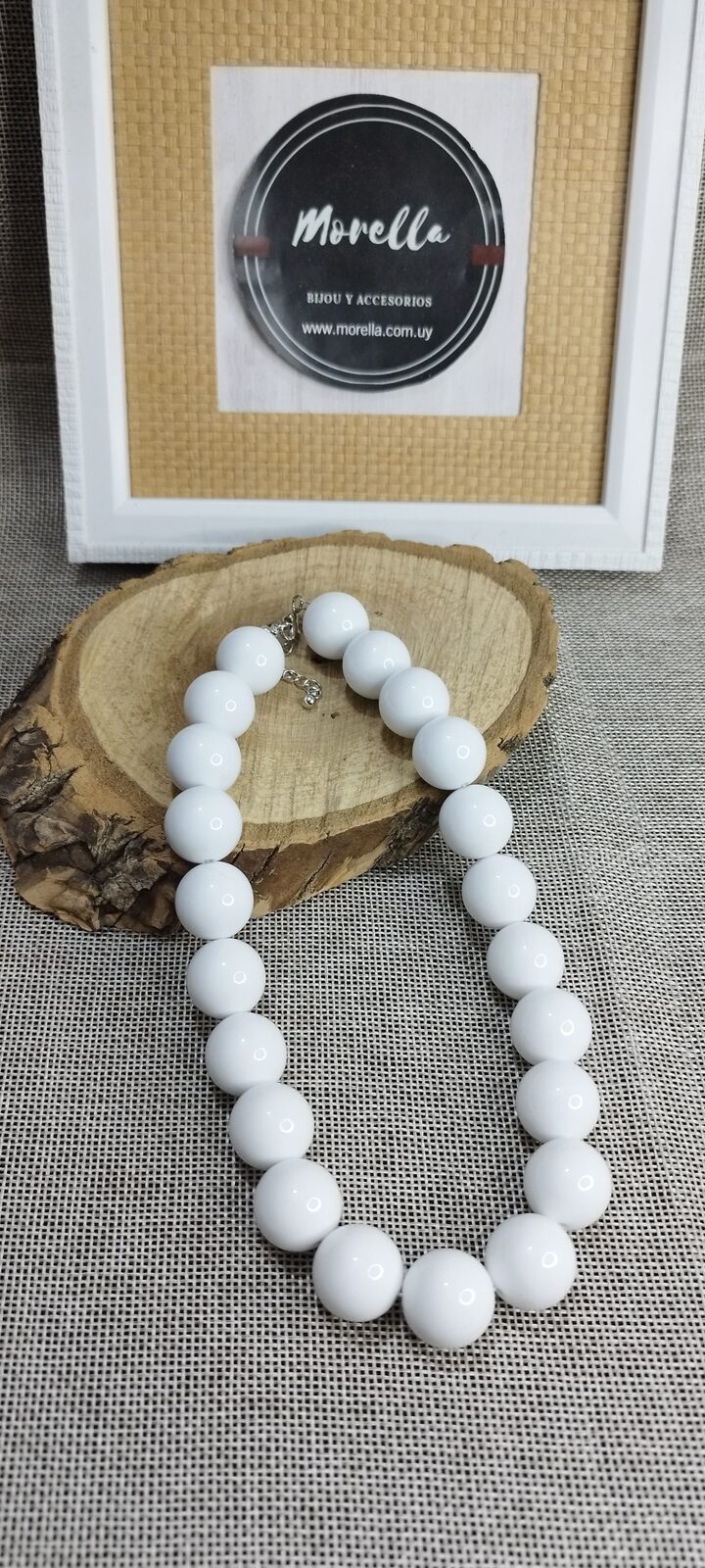 Collar blanco