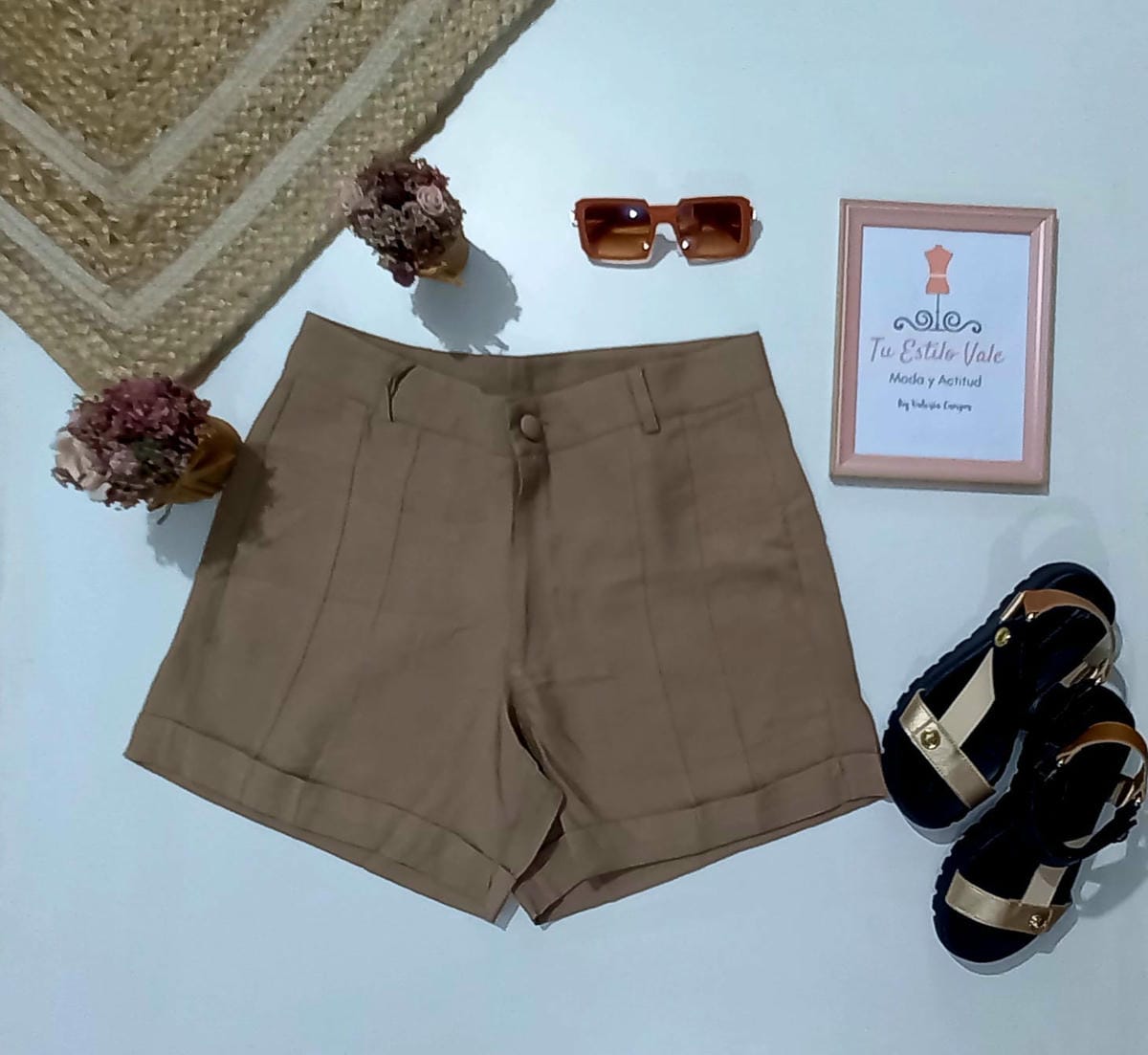 243/051 Short Social