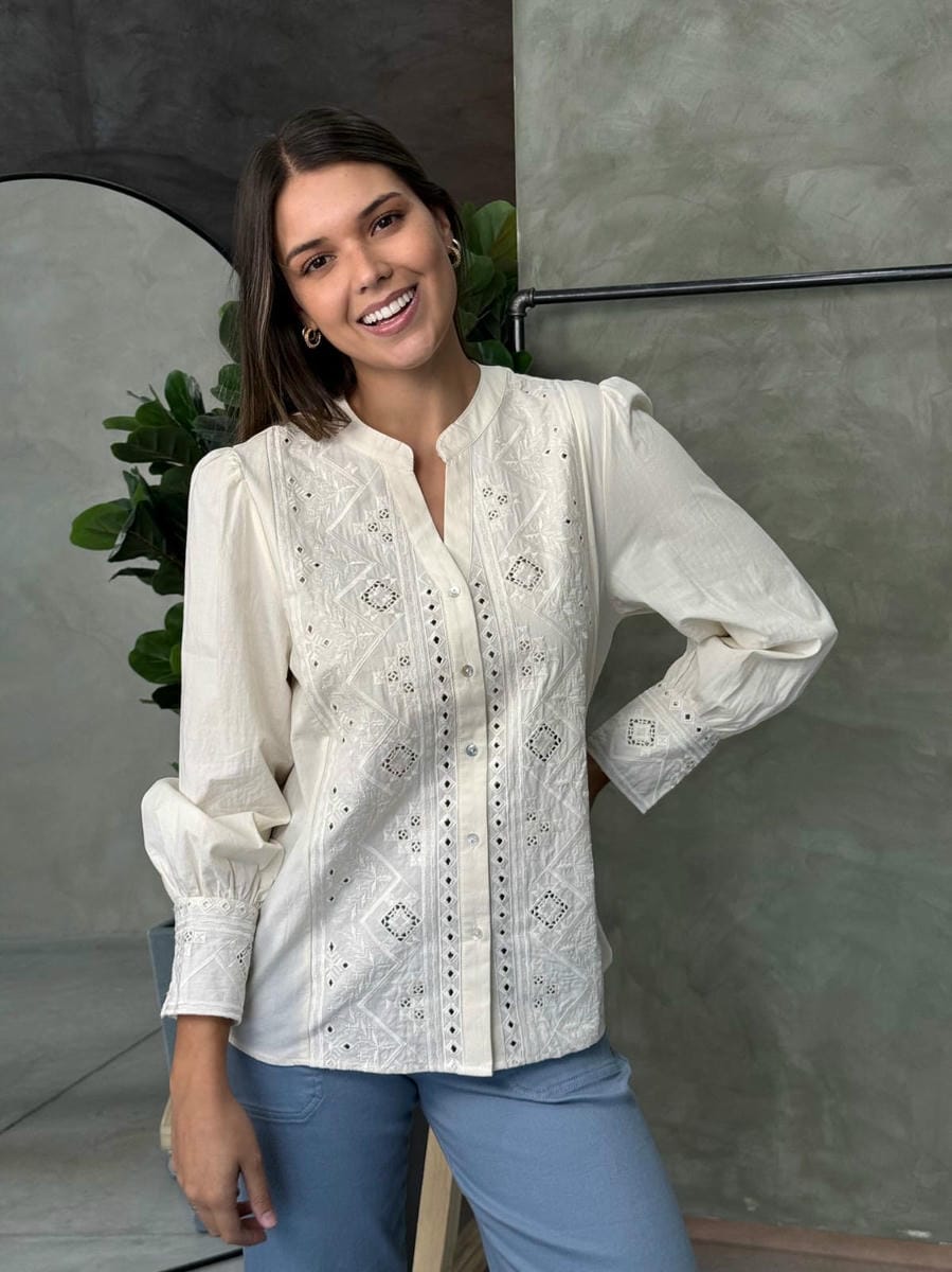 420/099 Camisa sin cuello Maia