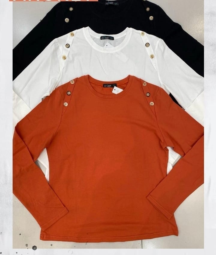 Blusa Básica con 3 botones
