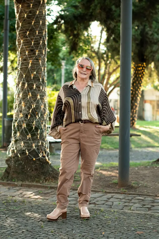 557/120  Pantalon social lino