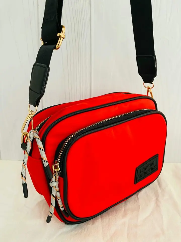 Bandolera roja Limited Collection