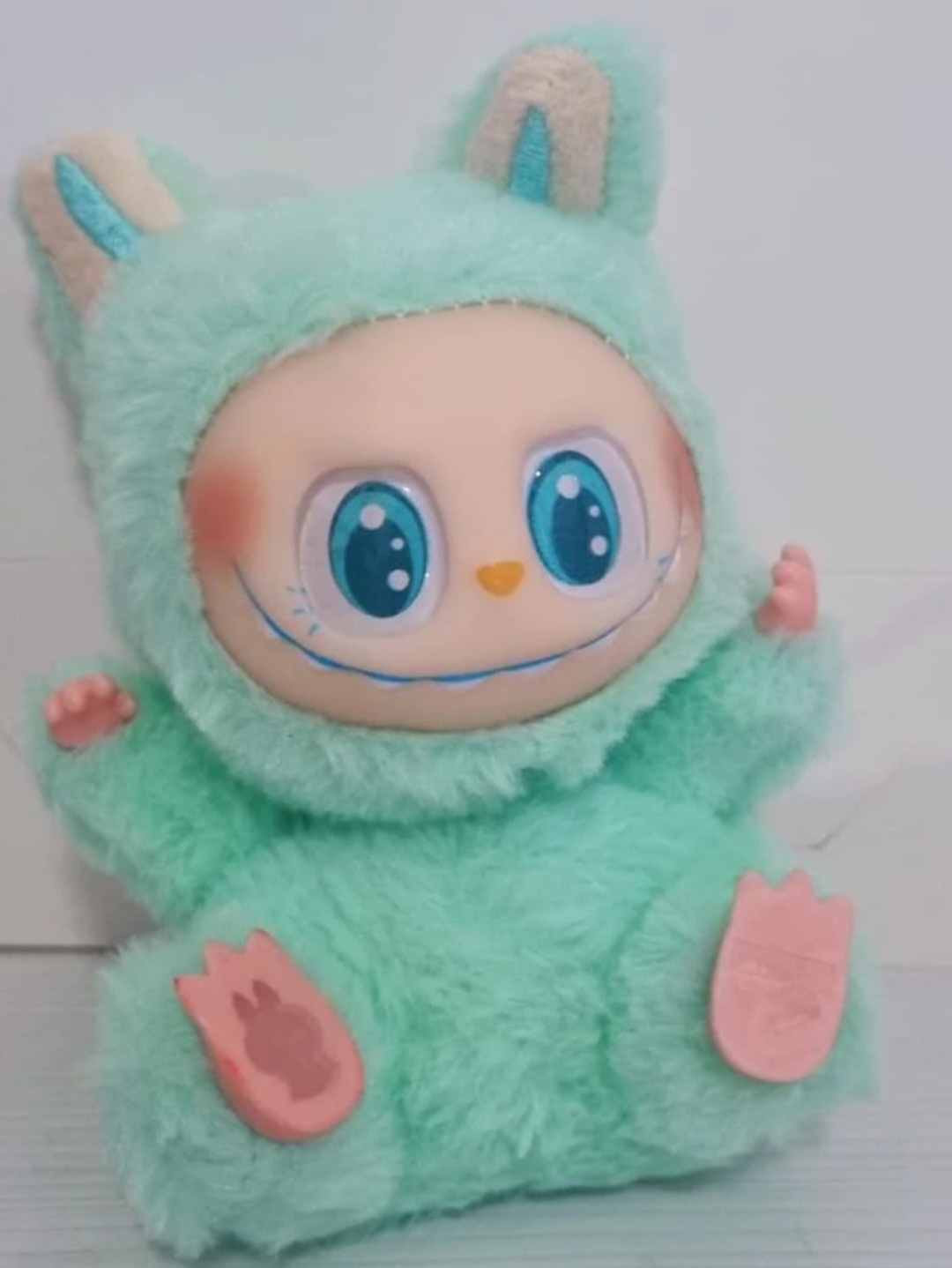 Labubu have seat