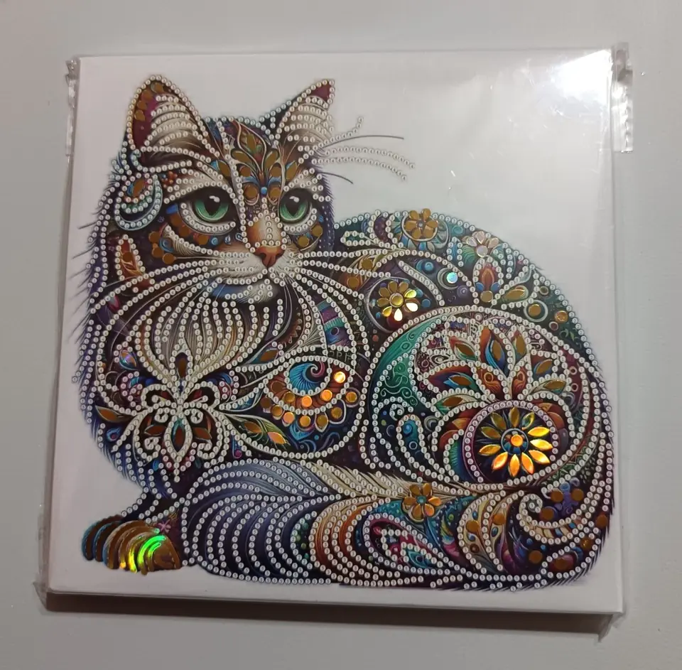 Gato brillante.