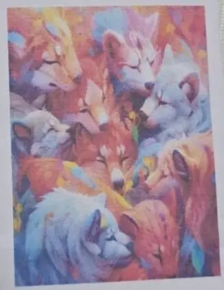 Lobos de diferentes colores.