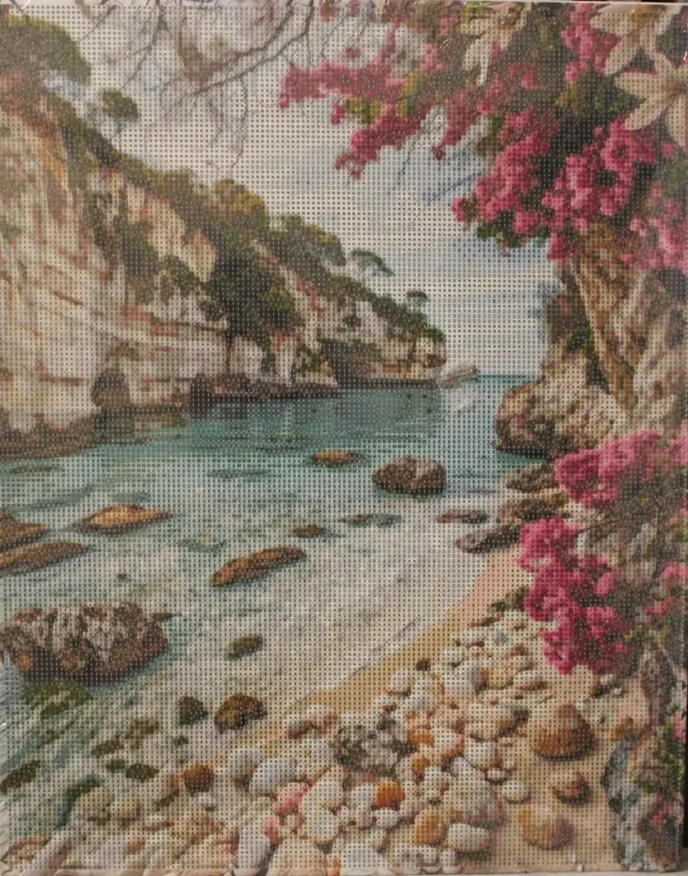 Paisaje playa rocosa