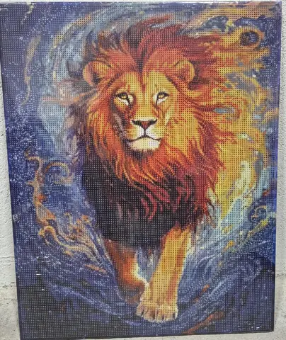 LEÓN CON FUEGO.