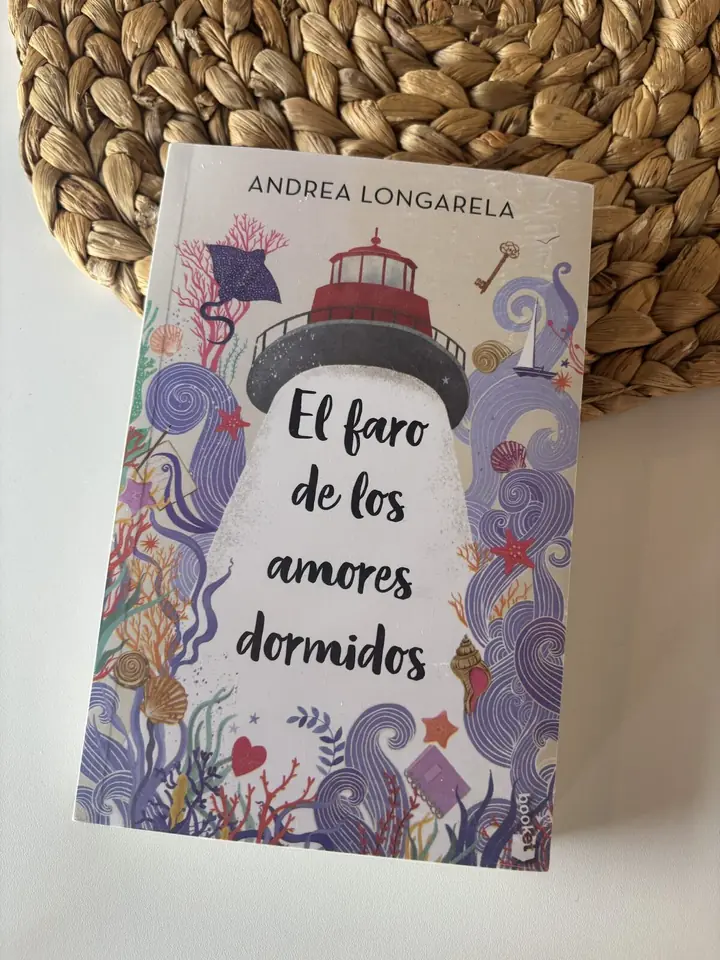 El faro de los amores dormidos