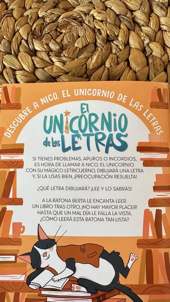 El Unicornio de las letras. Una biblioteca, mil libros y la ratona Berta en peligro.