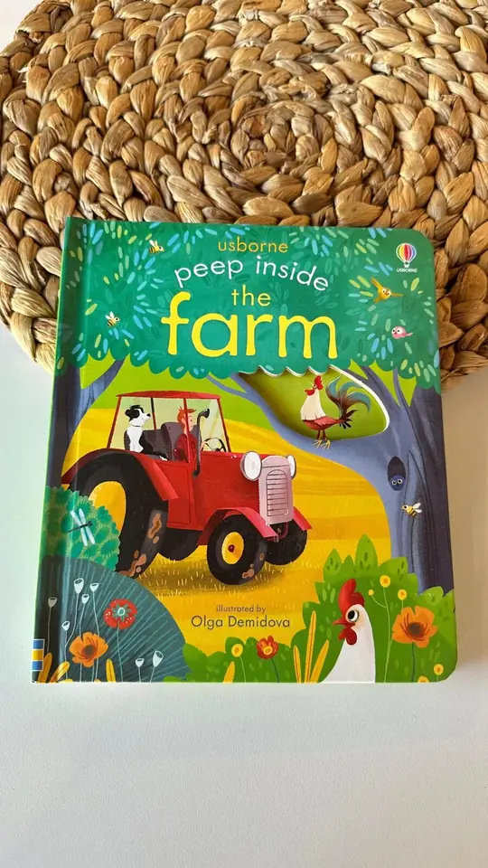 Libro en inglés “Usborne peep inside the farm”