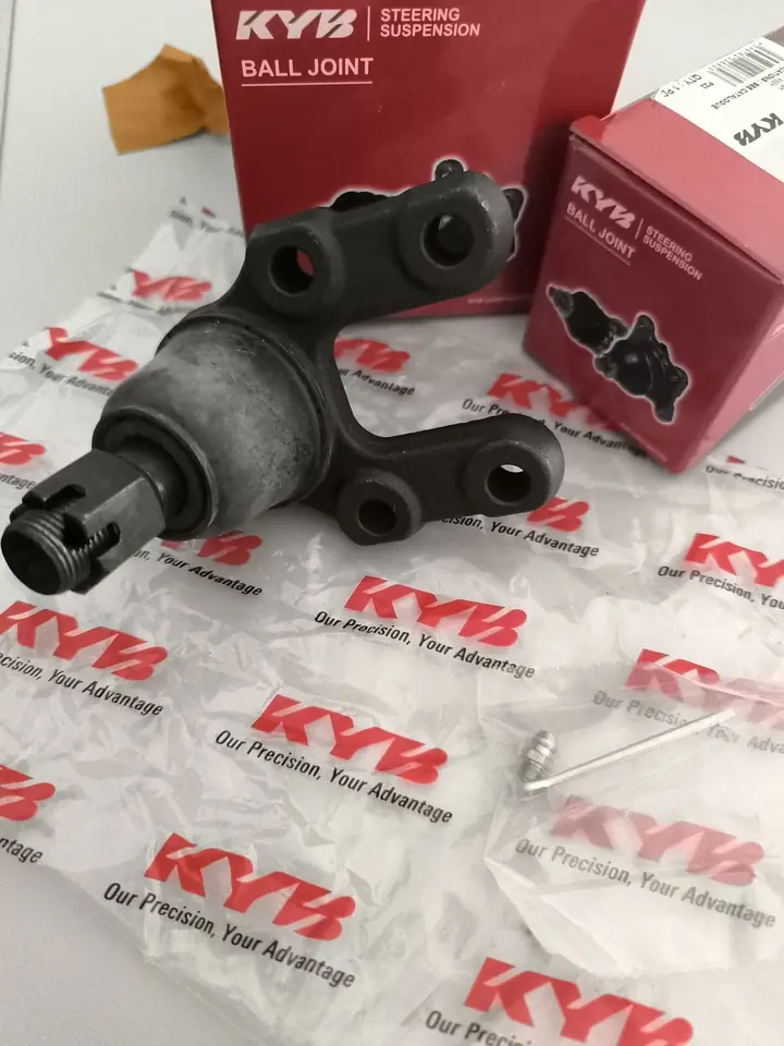 Rotula Inferior KYB Nissan Pathfinder/D21/Terrano