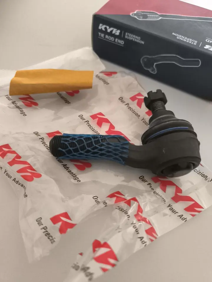 Puntero de Dirección KYB Nissan D22