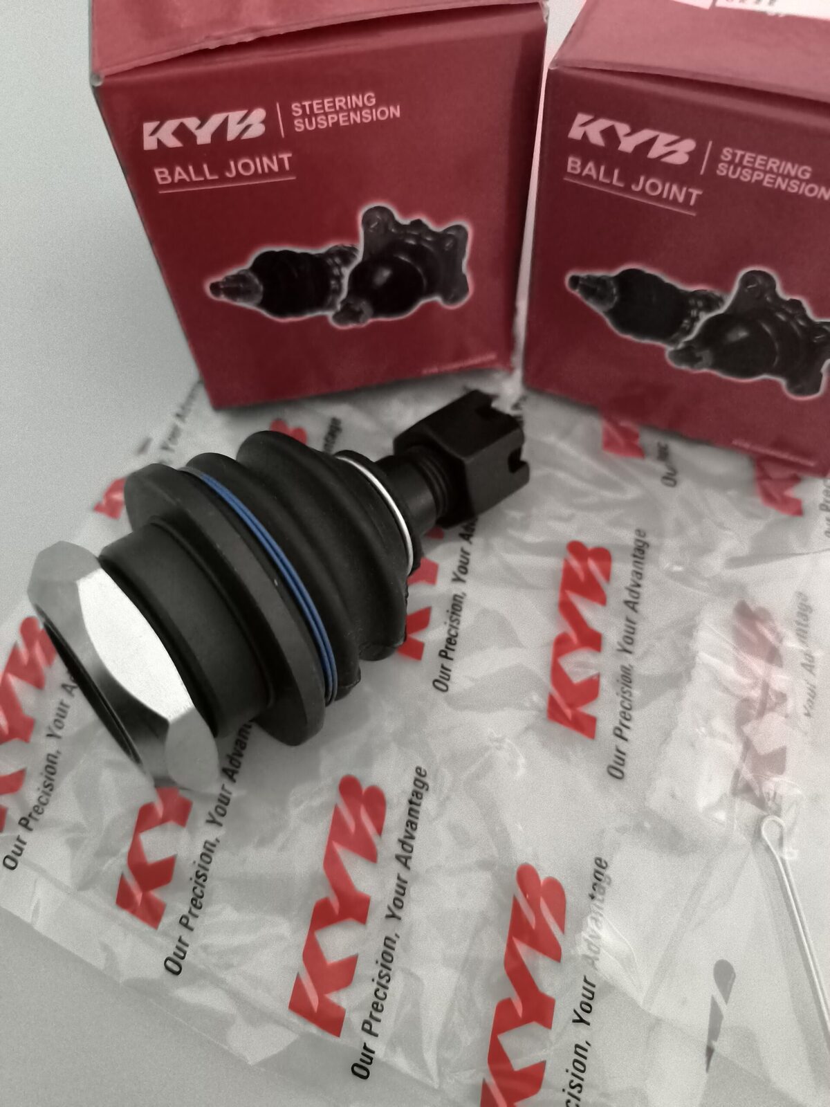 Rotula Inferior KYB Nissan D21/D22
